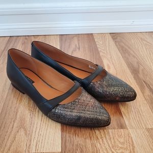 ECCO Akita Pointed toe metallic flats